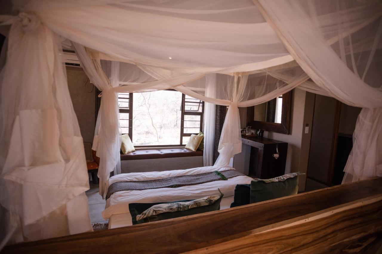 Toshari Lodge Okaukuejo Εξωτερικό φωτογραφία
