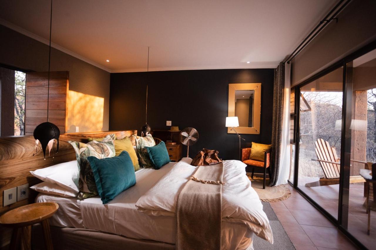 Toshari Lodge Okaukuejo Εξωτερικό φωτογραφία