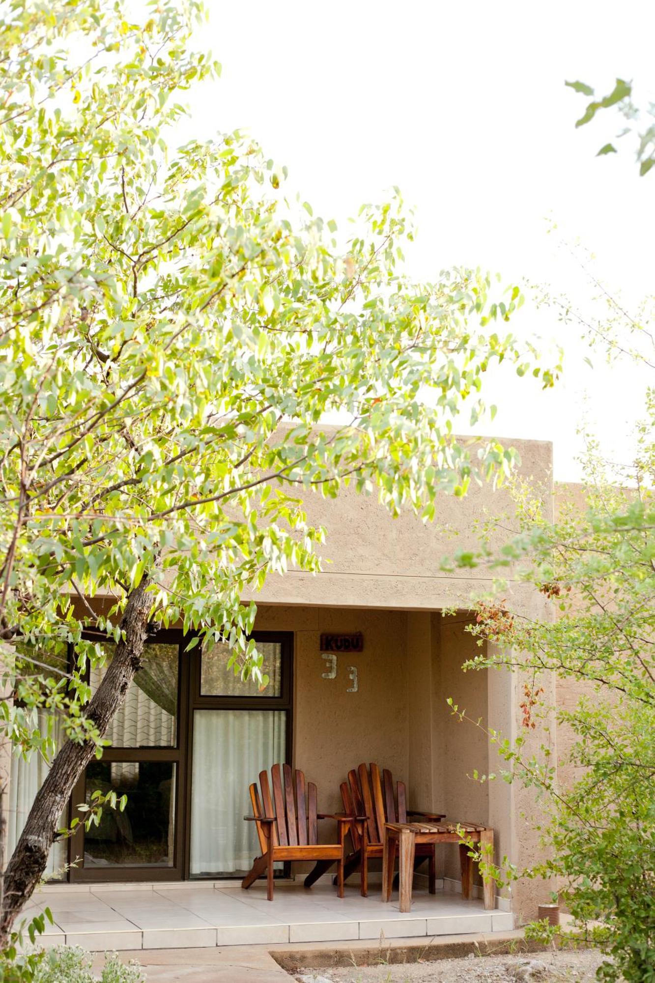 Toshari Lodge Okaukuejo Εξωτερικό φωτογραφία